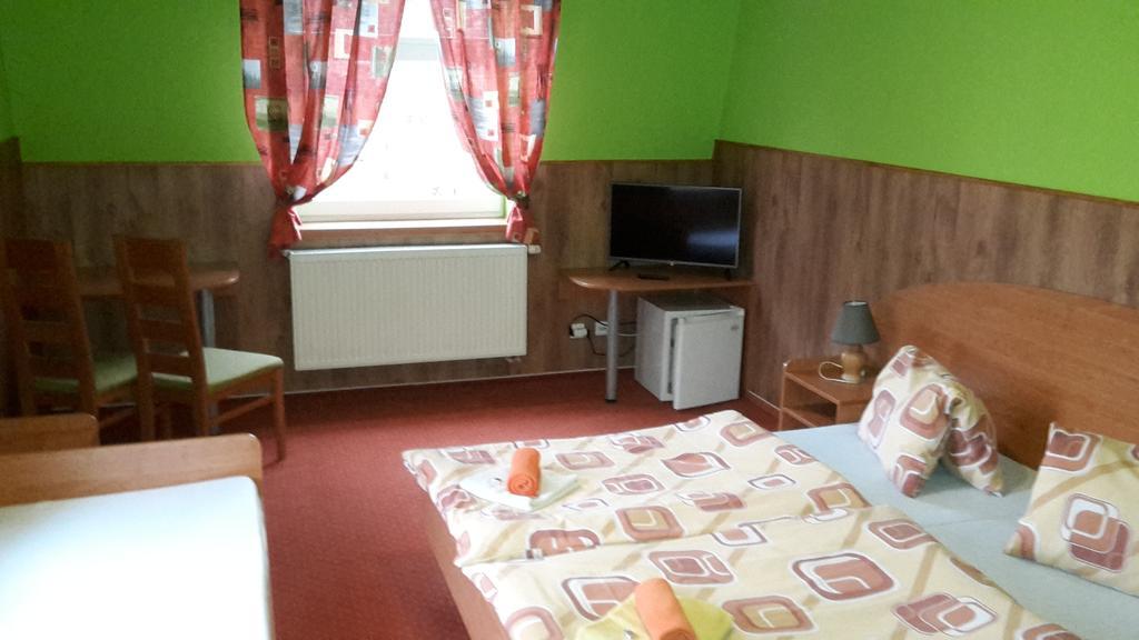 Pension Rybarska Basta Jablonec nad Nisou Buitenkant foto