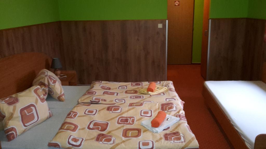 Pension Rybarska Basta Jablonec nad Nisou Buitenkant foto